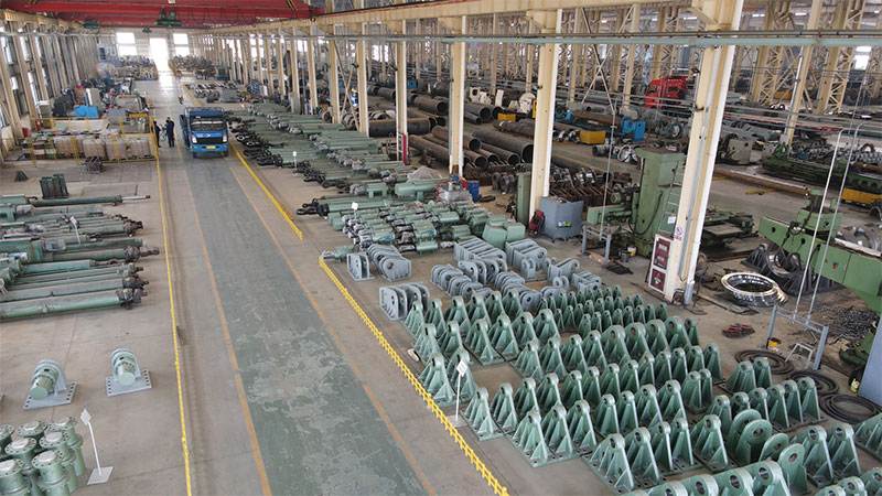 啟閉機裝配車間