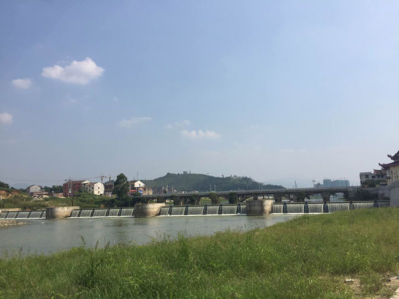 福建仙游縣金鳳霞苑鋼壩.jpg